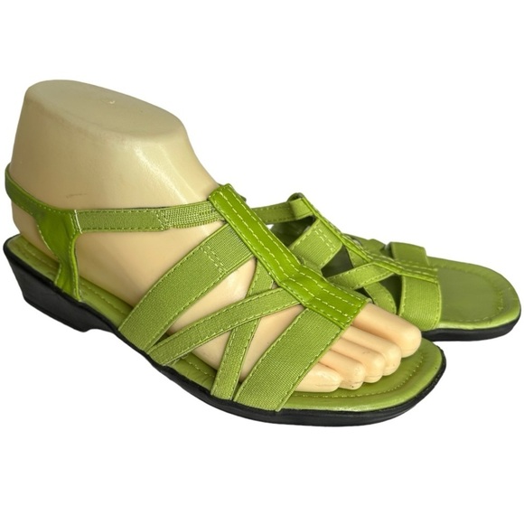 Angel‎ Steps Green Sandals - Picture 1 of 5